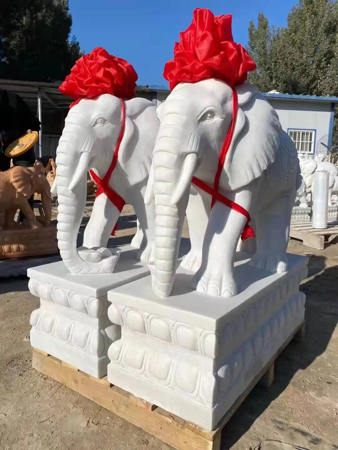 Monumental White Marble Elephant Sculpture – 160 cm
